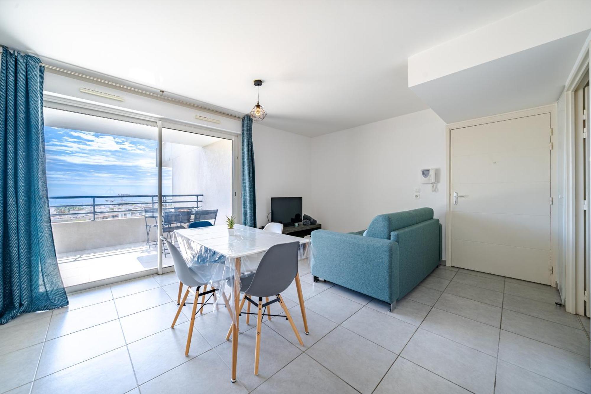 Magnifique 4 Pers,clim,parking Appartement *